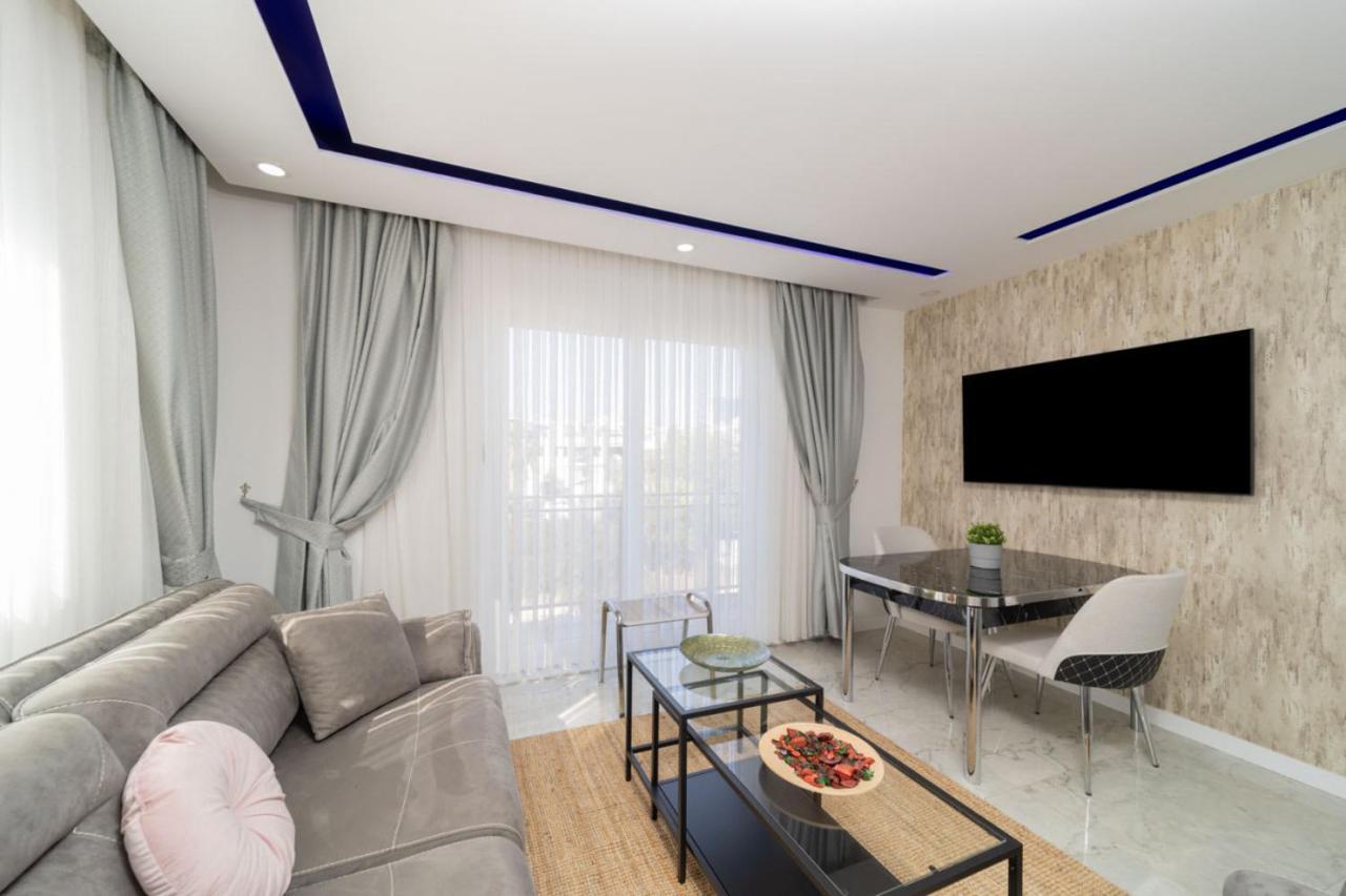 Modern Flat Near Beach In Antalya Apartment Ngoại thất bức ảnh